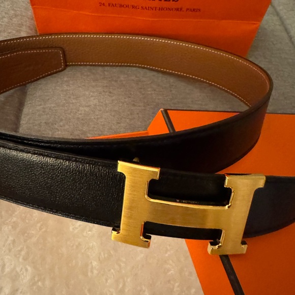 AUTHENTIC Hermes Reversible Belt - Picture 3 of 11